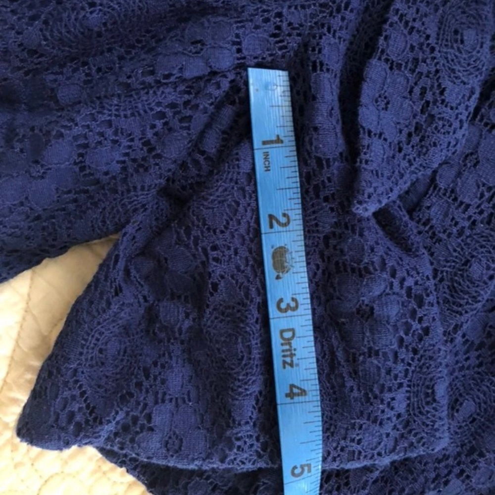 🎉SALE🎉 G by Giuliana Rancic Blue Lace Women’s Short Sz 6 - Picture 6 of 8